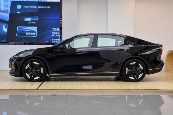 Black Sl03 Changan Electric Vehicles Car High Speed Five Door Five Seats Four Wheel