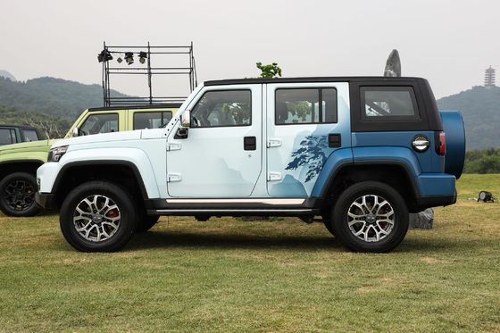 BJ40 Model 2.0T Automatic 4 Door 5 Seat Compact SUV Gasoline Vehicle 8 Speed