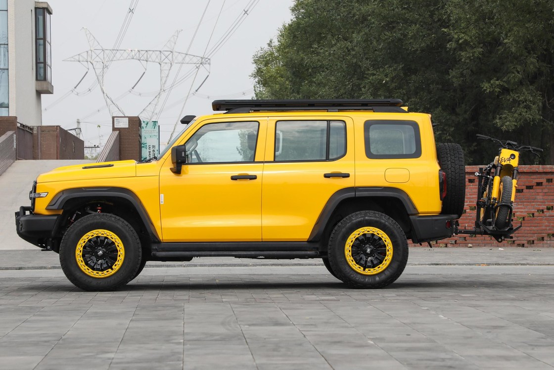  300 Suv Fuel Car 2.0T 227 HP L4 Gasoline Engine Petrol For High Horsepower