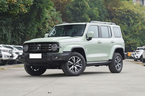 Tank 300 duży suv samochód napędzany paliwem 5 drzwi 25 mpg na sprzedaż